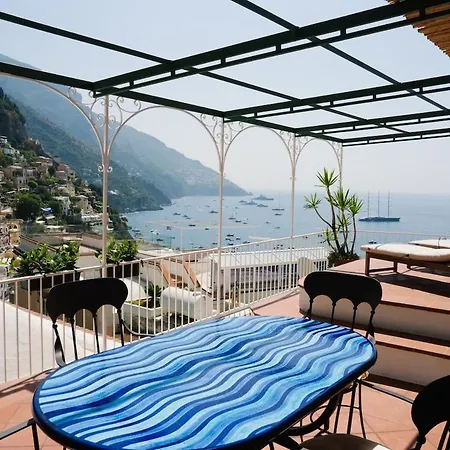 Casa Tally *